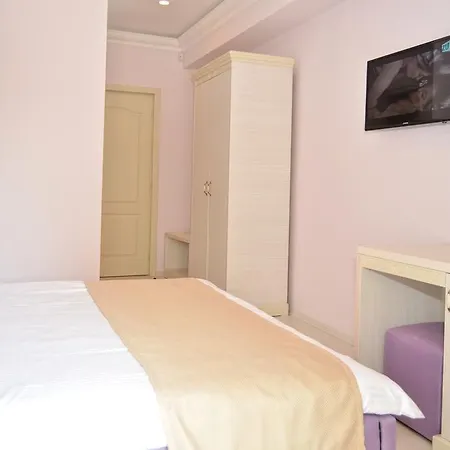 Mykonos Mamaia Boutique